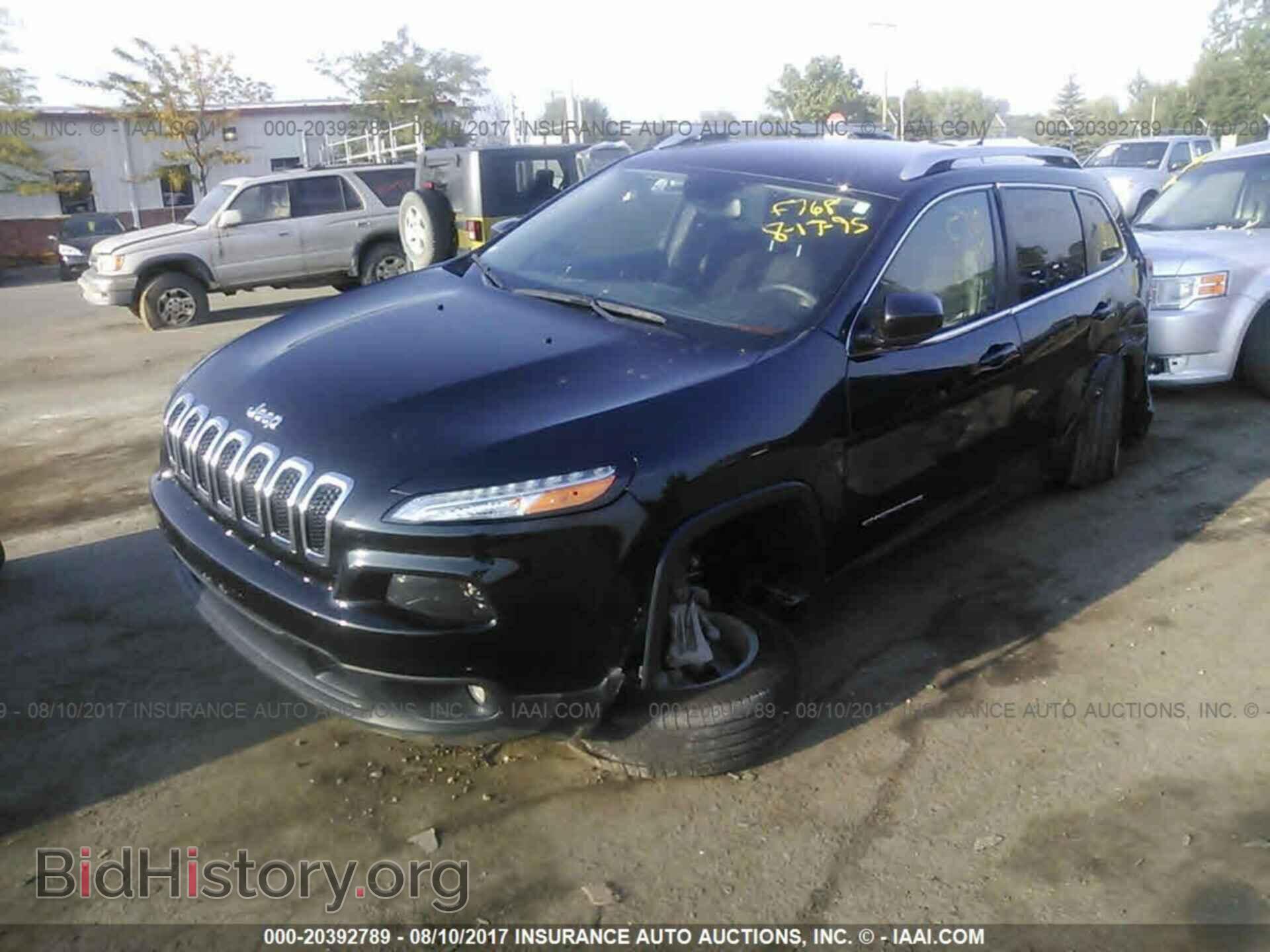 2015 Jeep Cherokee - VIN: 1C4PJMCS4FW649726 - Photo 2