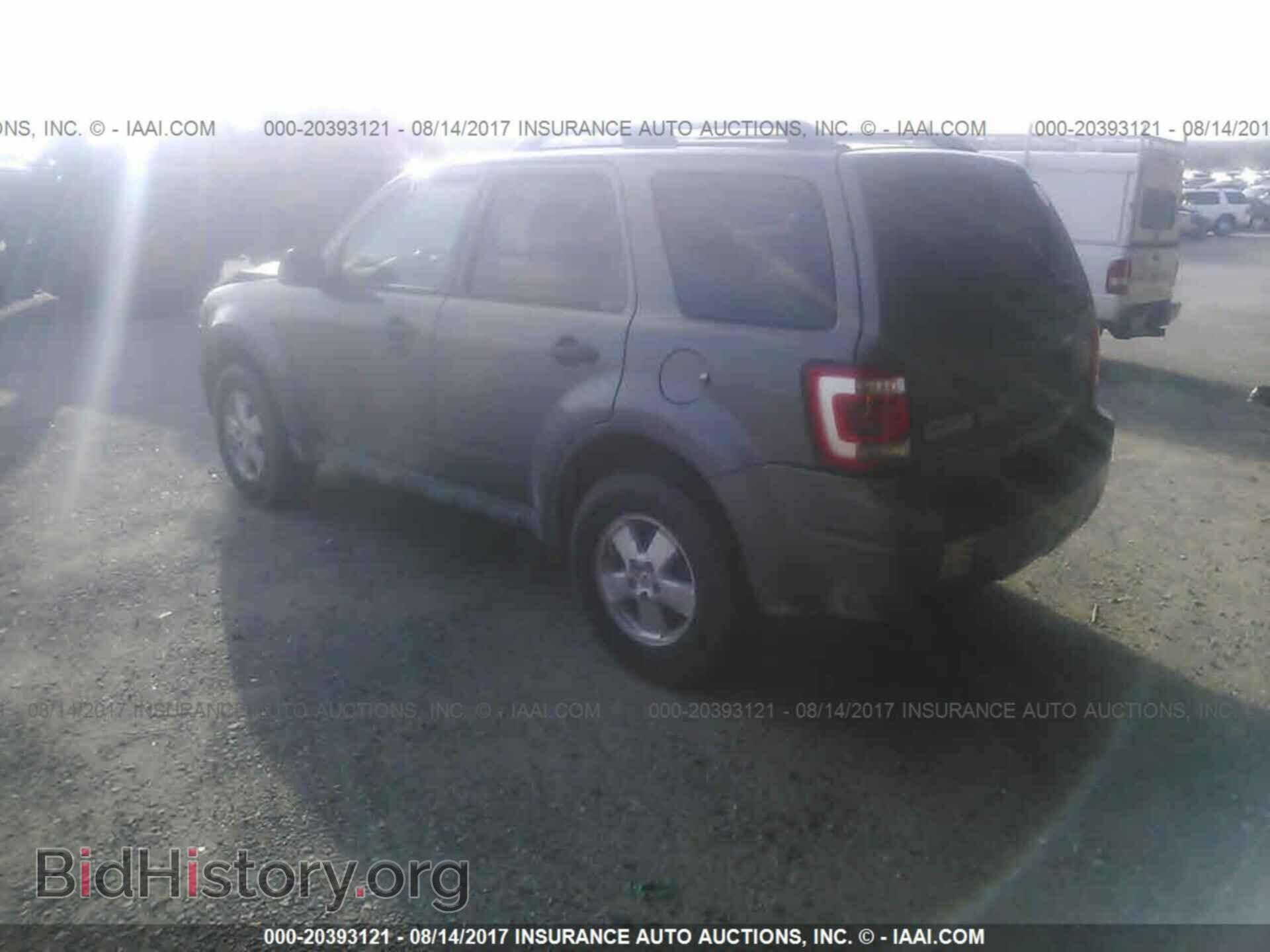 2012 Ford Escape - VIN: 1FMCU0D79CKB82617 - Photo 3