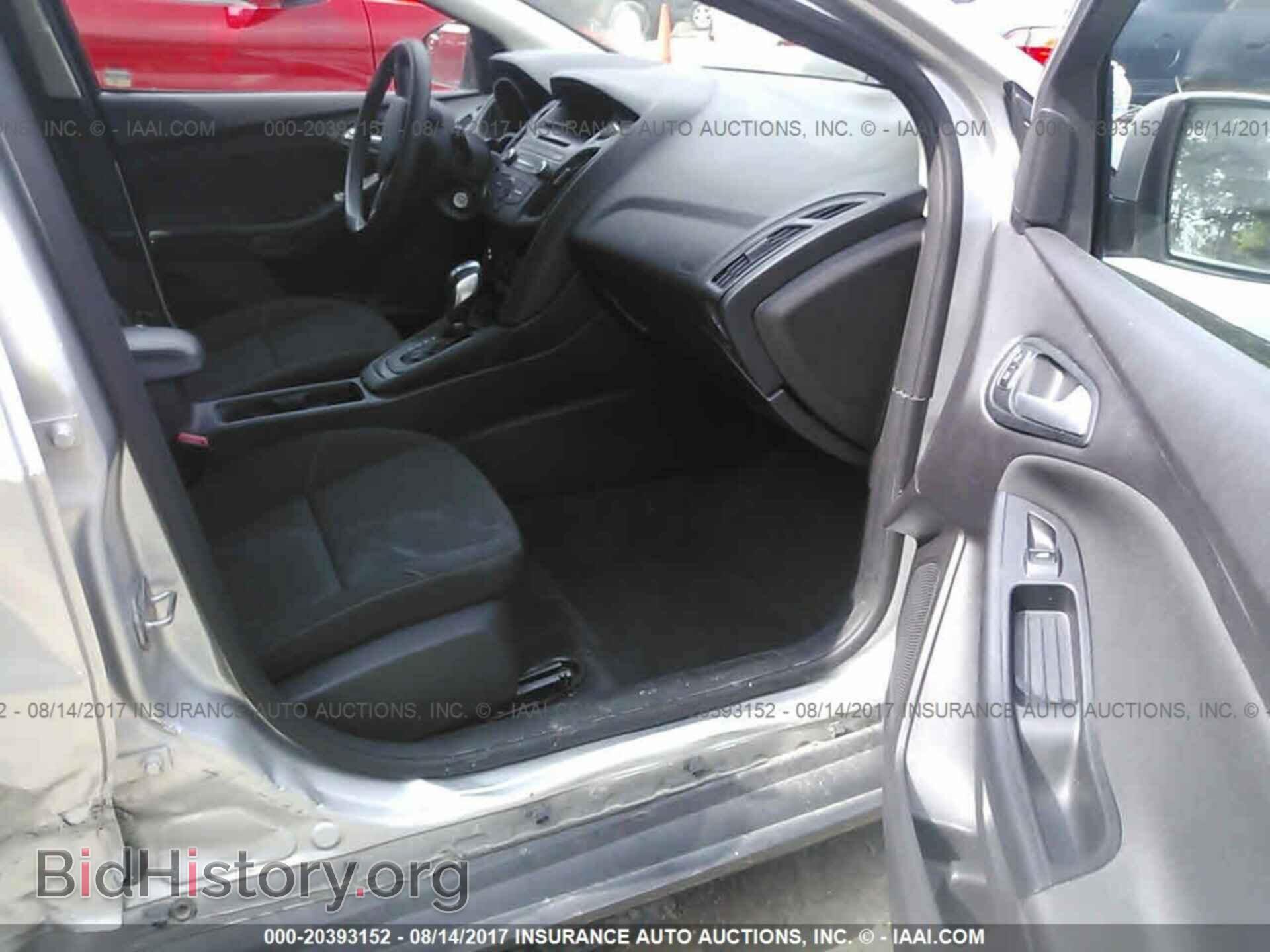 2015 Ford Focus - VIN: 1FADP3F25FL270345 - Photo 5