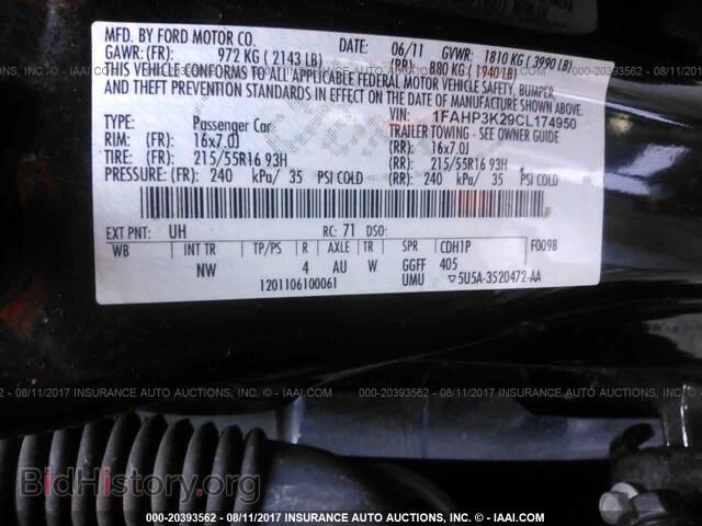 2012 Ford Focus - VIN: 1FAHP3K29CL174950 - Photo 9