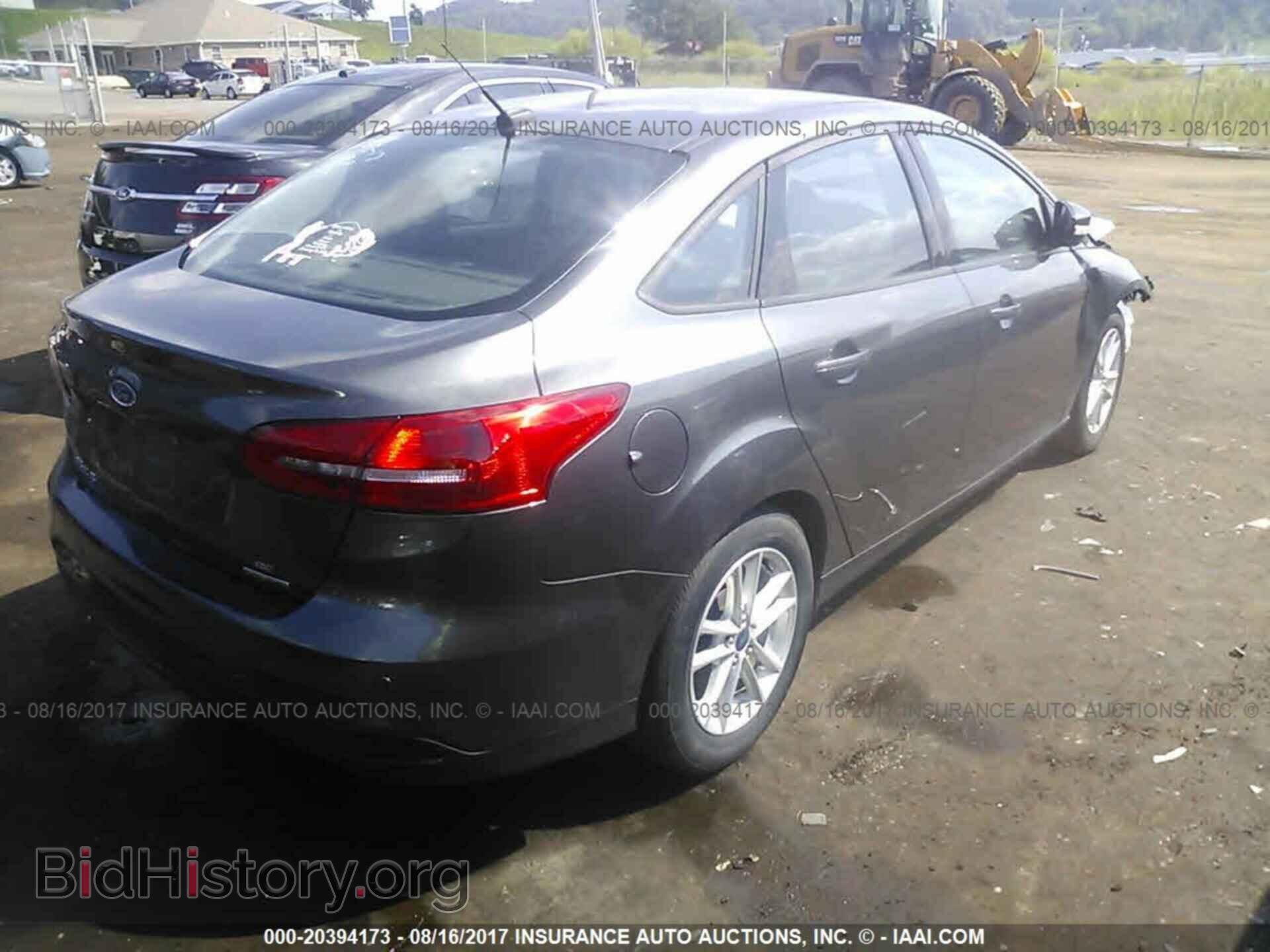 2015 Ford Focus - VIN: 1FADP3F20FL378713 - Фото 4
