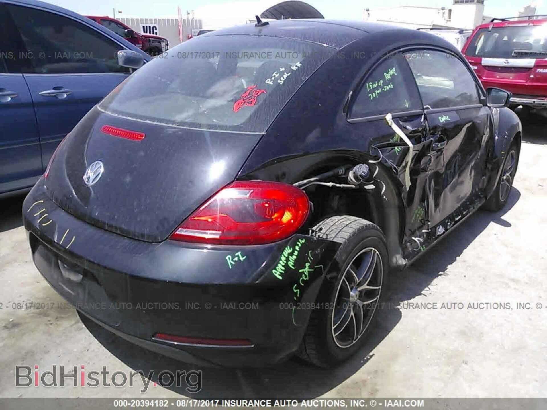 2012 Volkswagen Beetle - VIN: 3VWFP7AT1CM615548 - Фото 4