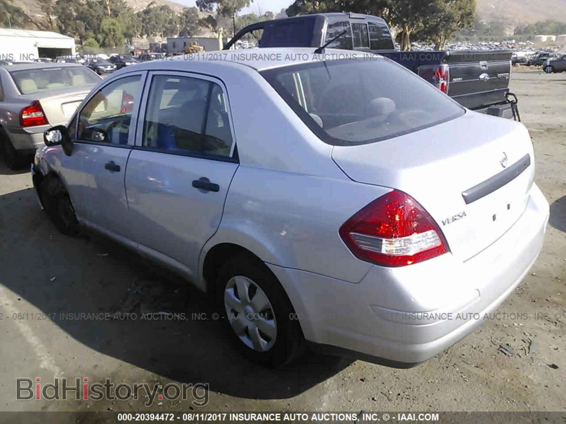 2011 Nissan Versa - VIN: 3N1CC1AP8BL367159 - Фото 3