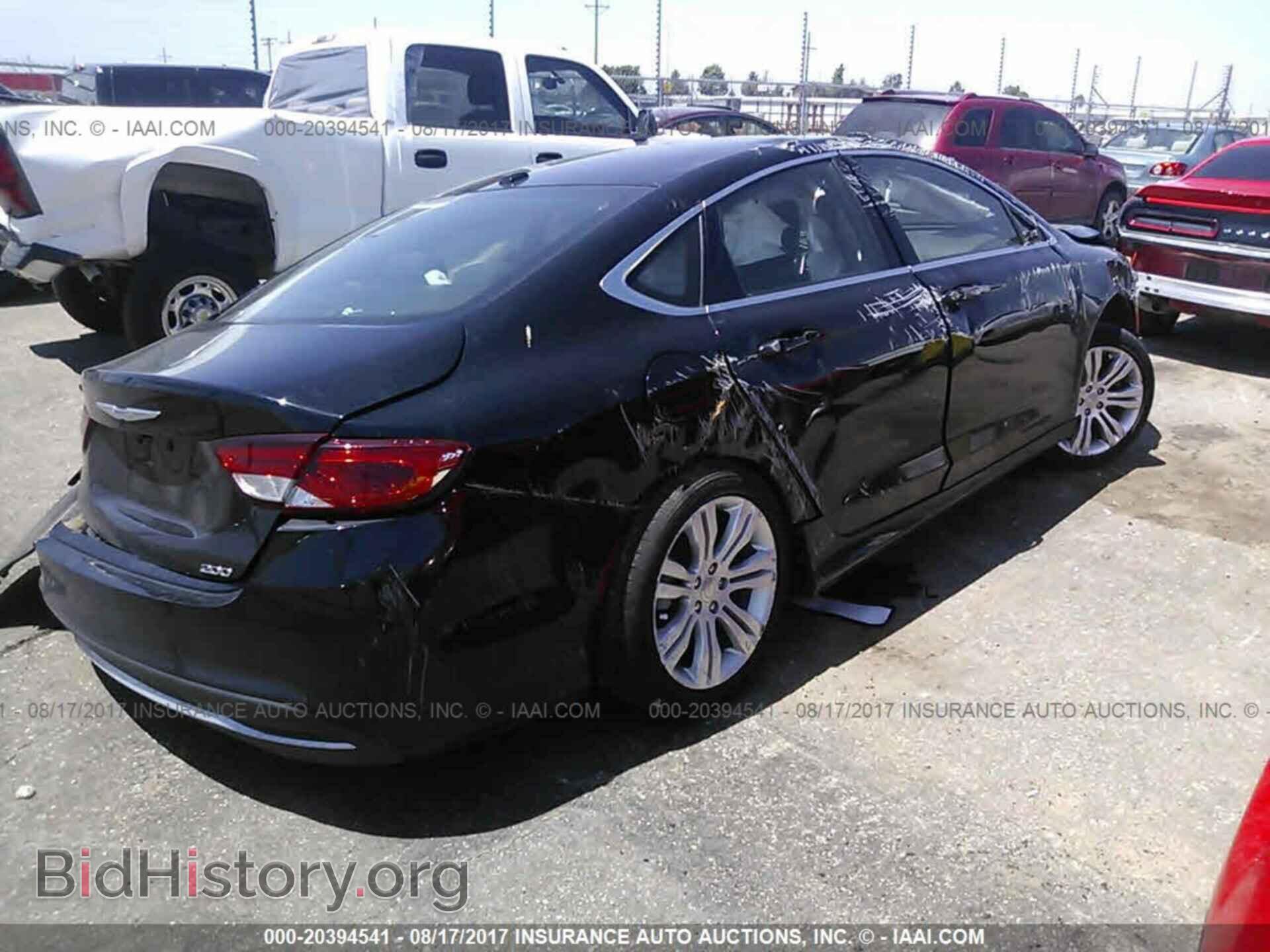 2015 Chrysler 200 - VIN: 1C3CCCAB7FN751490 - Photo 4
