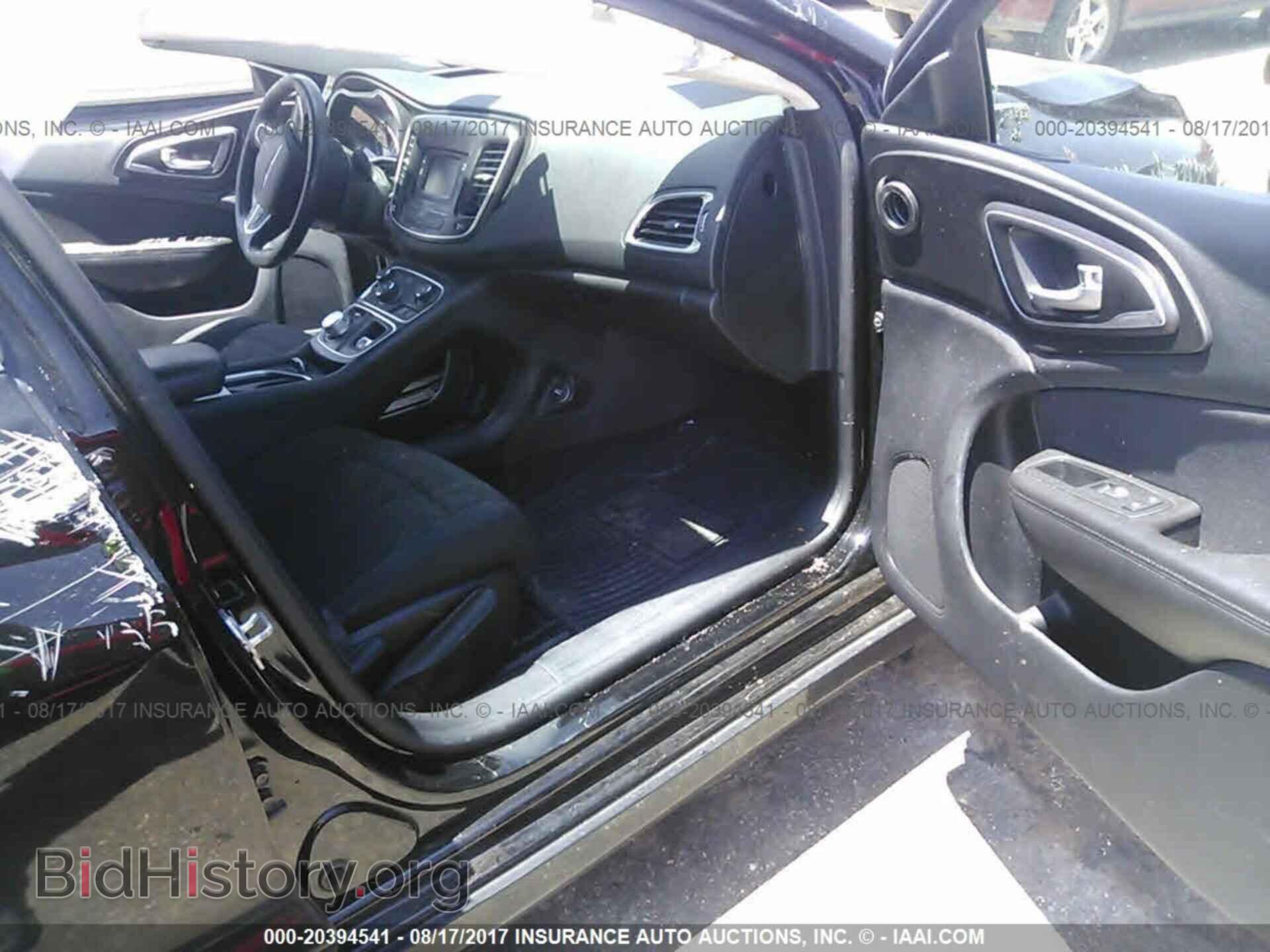 2015 Chrysler 200 - VIN: 1C3CCCAB7FN751490 - Photo 5