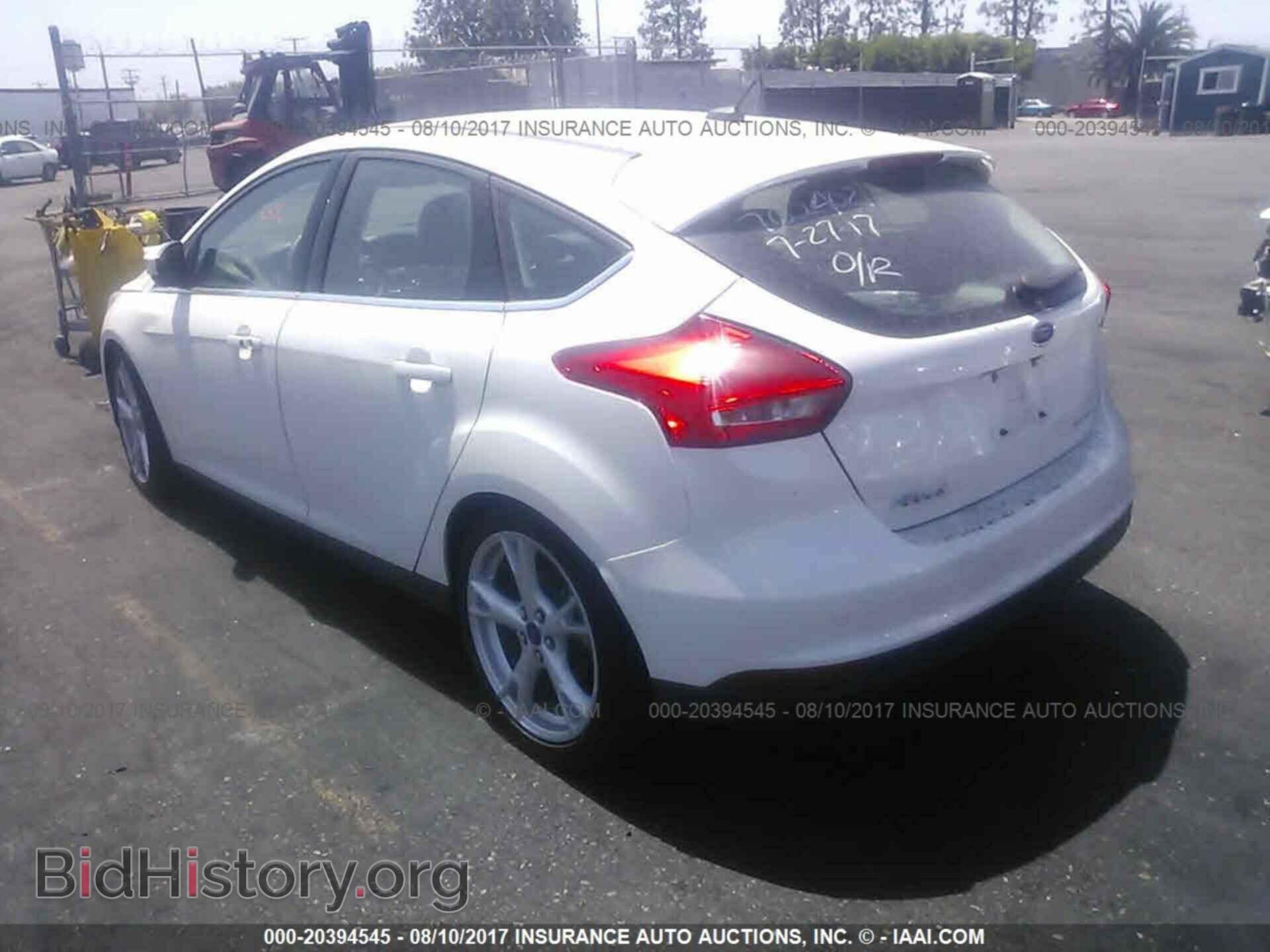 2015 Ford Focus - VIN: 1FADP3N24FL341469 - Photo 3