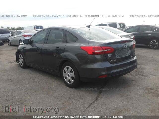 2016 Ford Focus - VIN: 1FADP3E27GL328636 - Photo 3