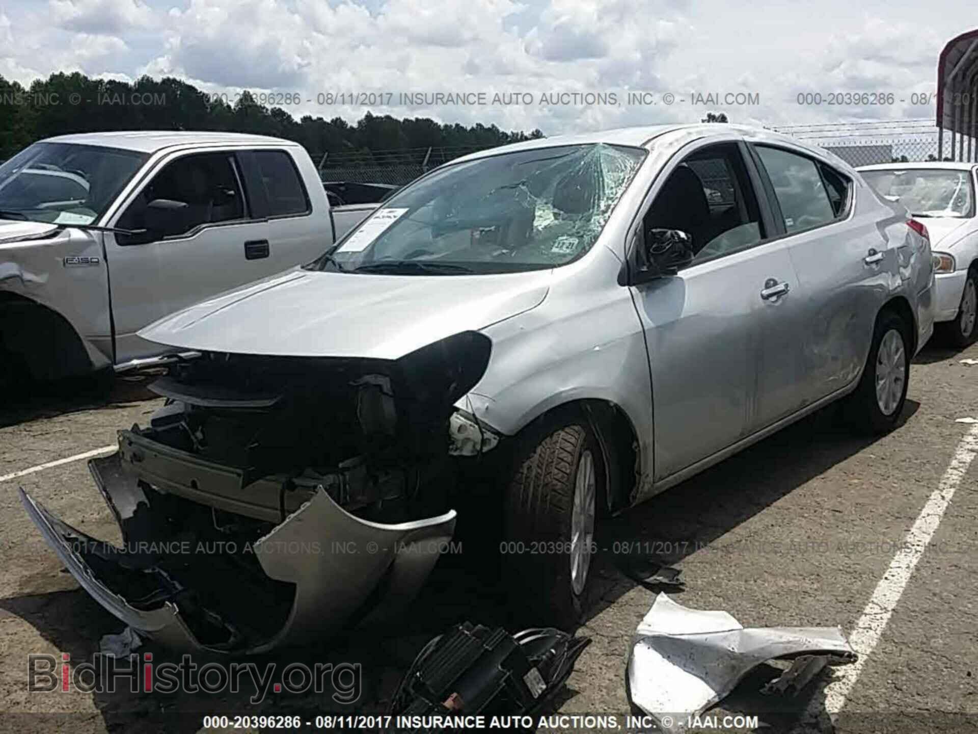 2016 Nissan Versa - VIN: 3N1CN7AP8GL842779 - Фото 2