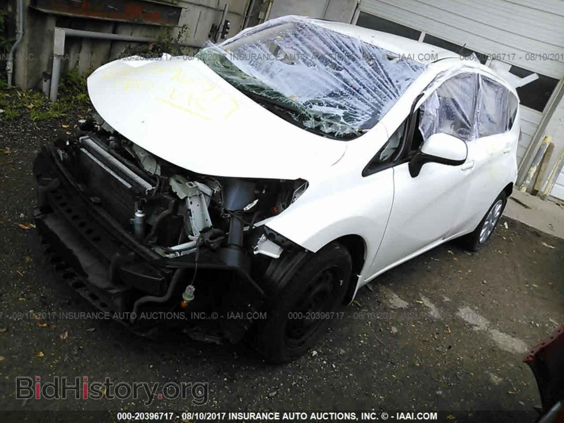 2014 Nissan Versa note - VIN: 3N1CE2CPXEL403256 - Фото 2