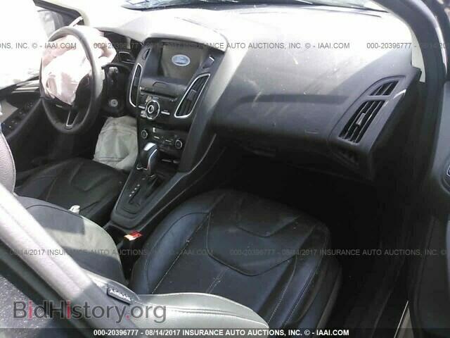 2016 Ford Focus - VIN: 1FADP3K25GL360862 - Photo 5