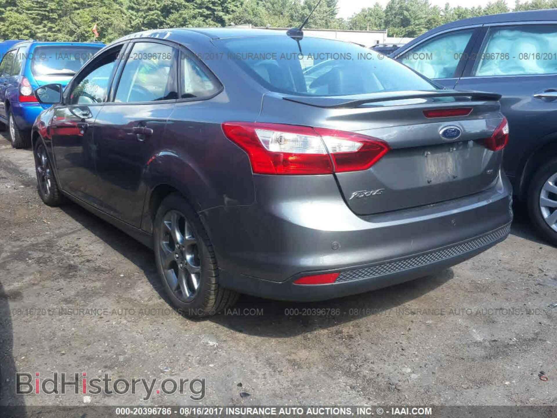 2014 Ford Focus - VIN: 1FADP3F27EL232274 - Photo 3