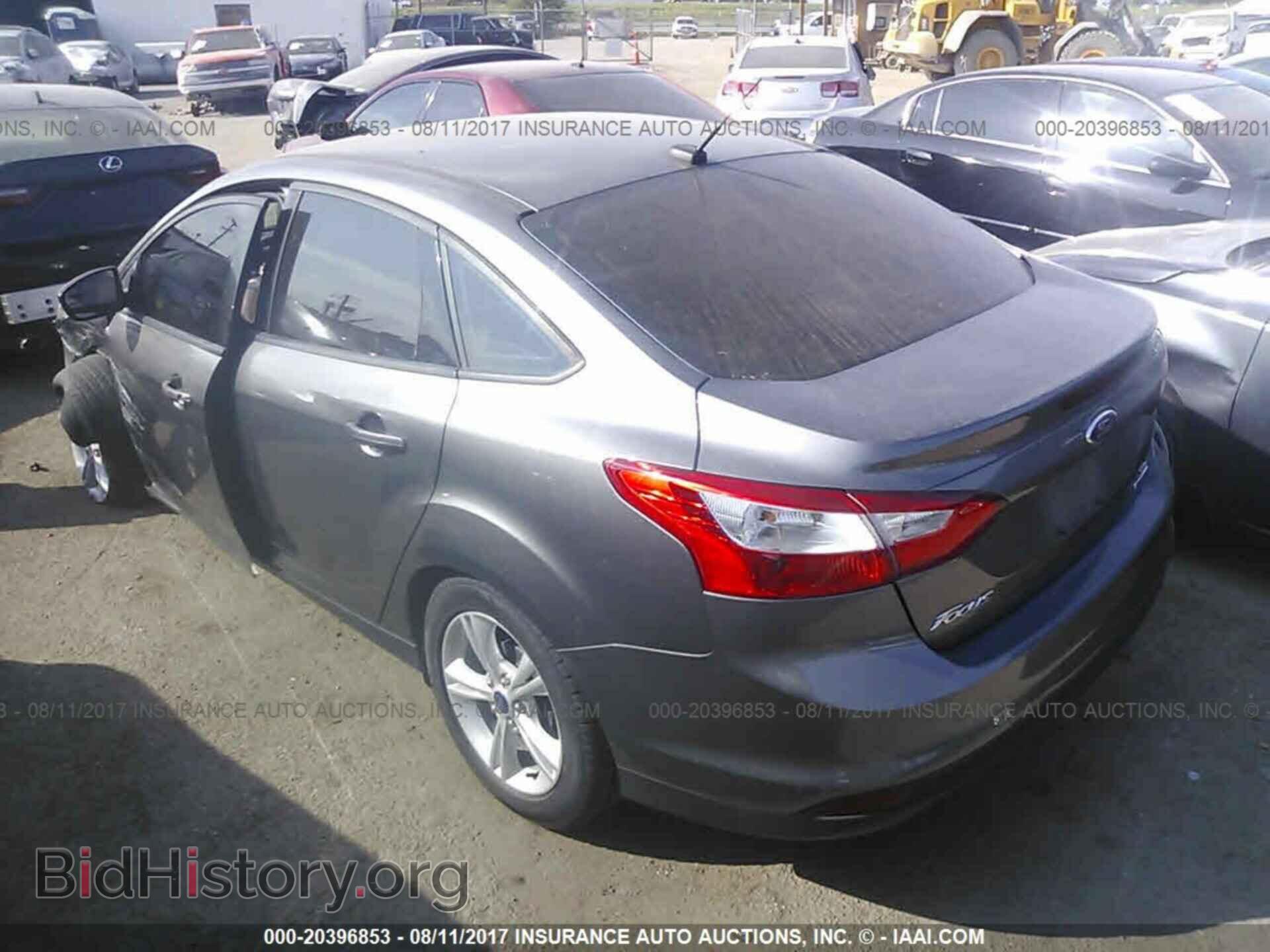 2014 Ford Focus - VIN: 1FADP3F29EL439779 - Фото 3