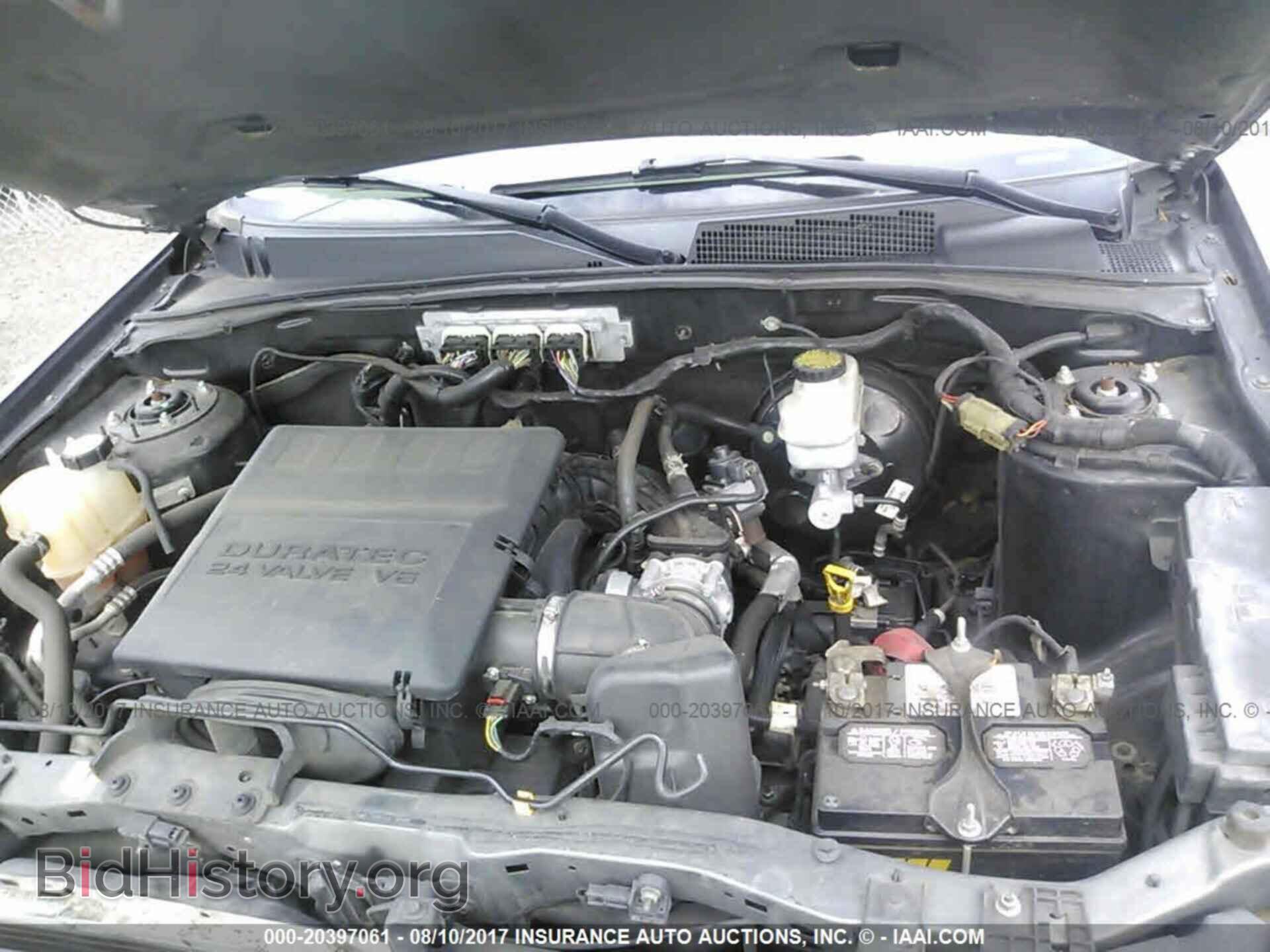 2011 Ford Escape - VIN: 1FMCU0DG1BKB04024 - Фото 10