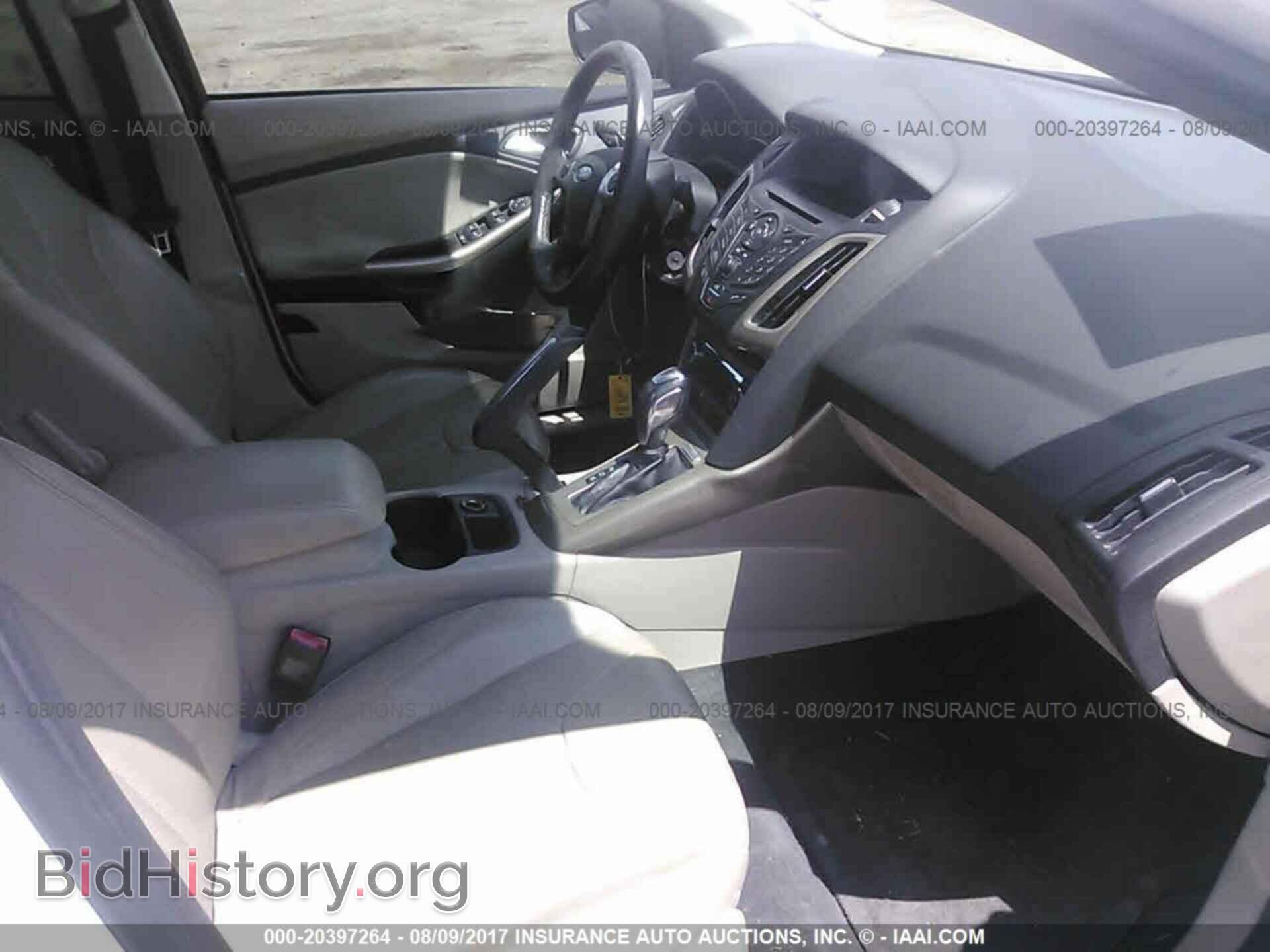 2012 Ford Focus - VIN: 1FAHP3H2XCL348449 - Photo 5
