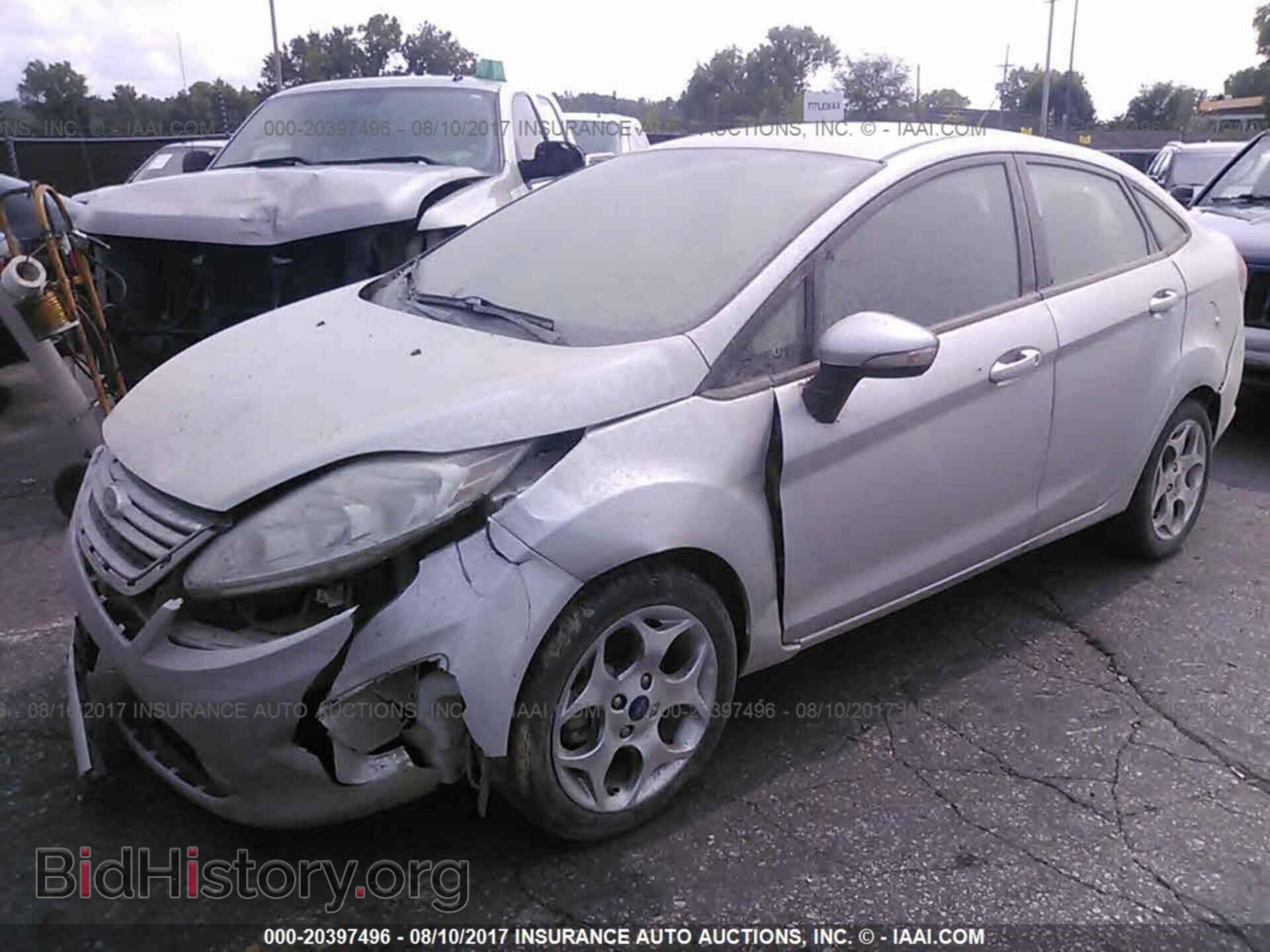 2012 Ford Fiesta - VIN: 3FADP4CJ7CM103786 - Фото 2
