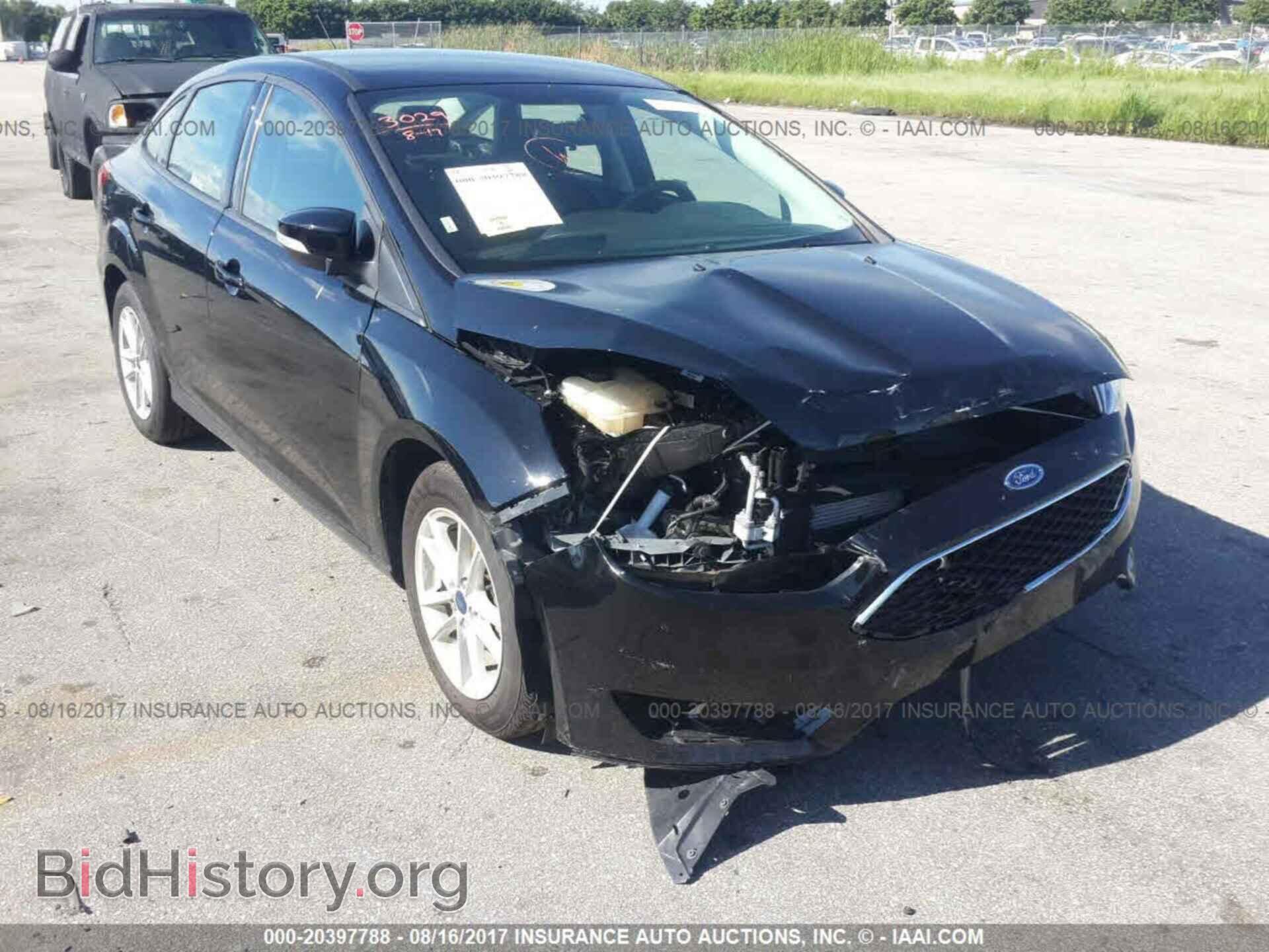Photo 1FADP3F23HL215900 - Ford Focus 2017
