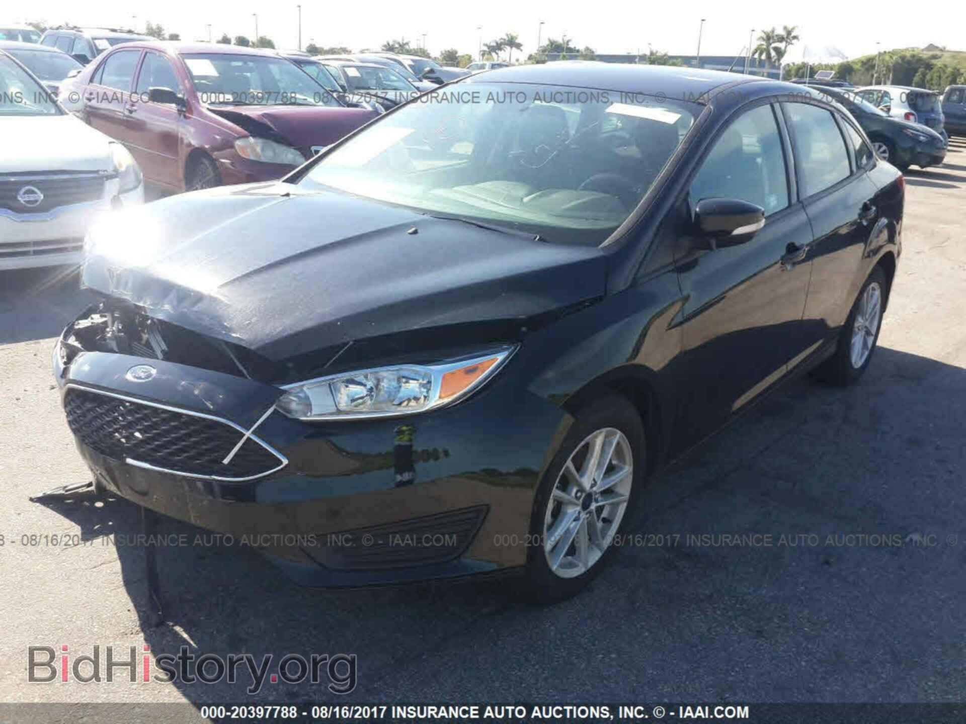 2017 Ford Focus - VIN: 1FADP3F23HL215900 - Photo 2