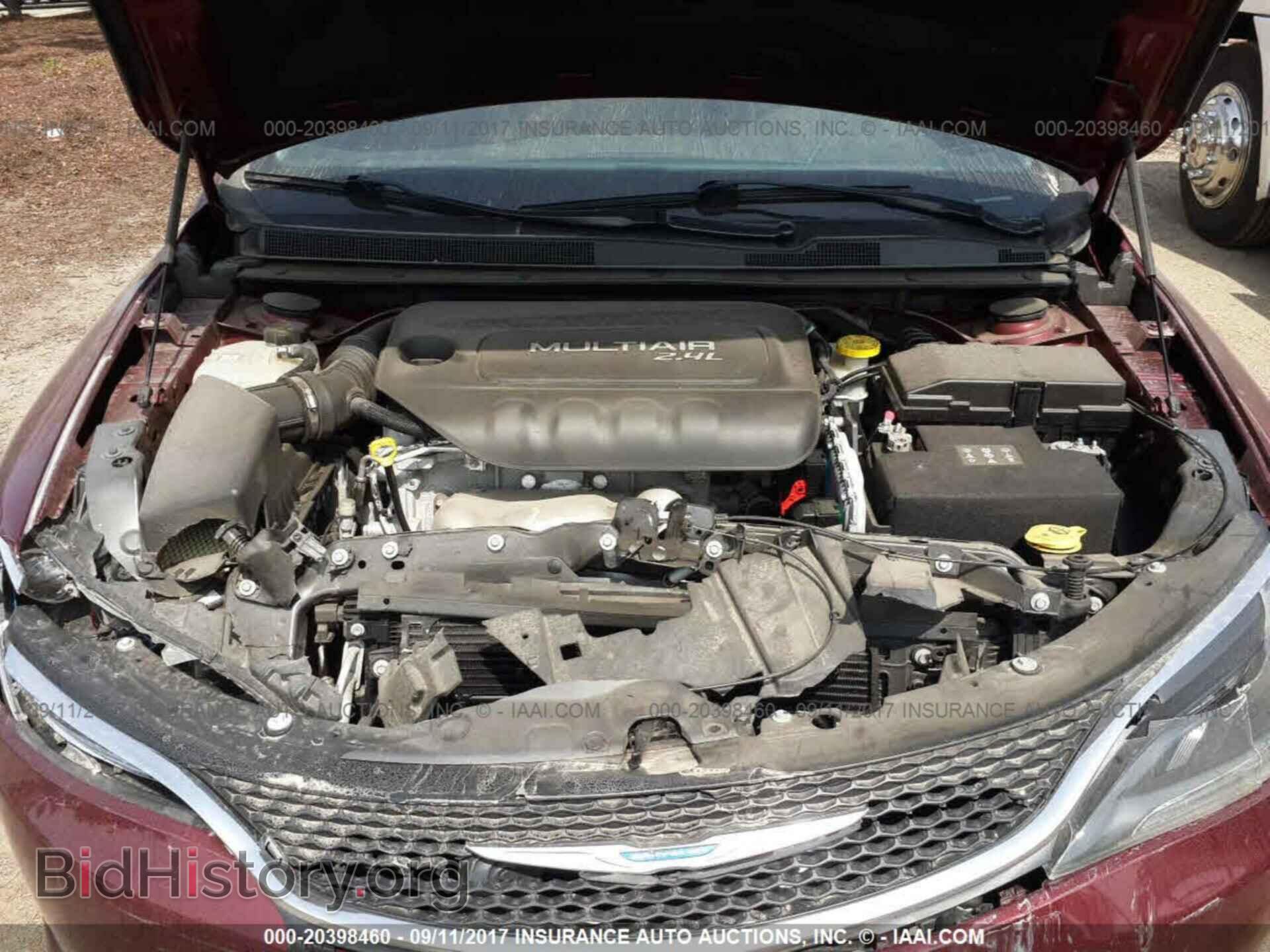 2015 Chrysler 200 - VIN: 1C3CCCAB7FN758598 - Фото 10