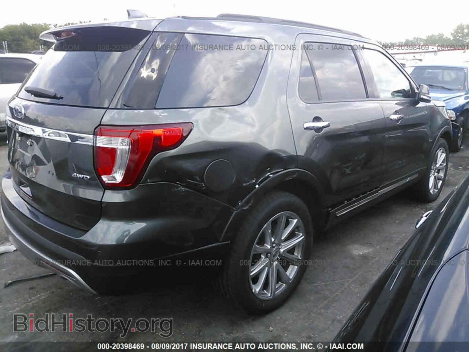 2017 Ford Explorer - VIN: 1FM5K8F8XHGB83563 - Photo 4