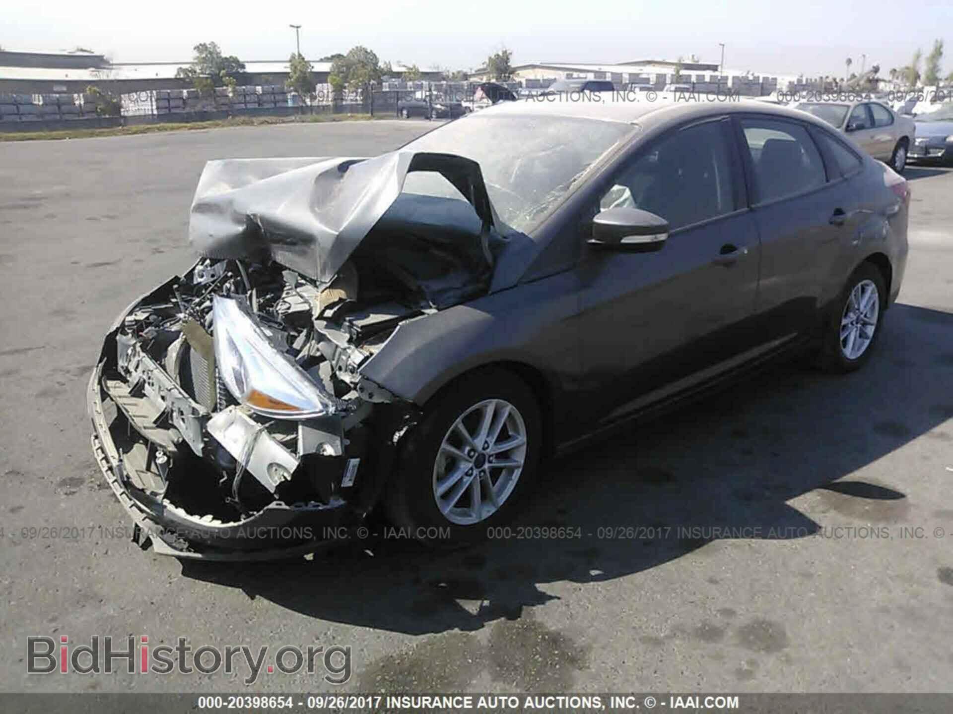 2015 Ford Focus - VIN: 1FADP3F21FL262436 - Фото 2