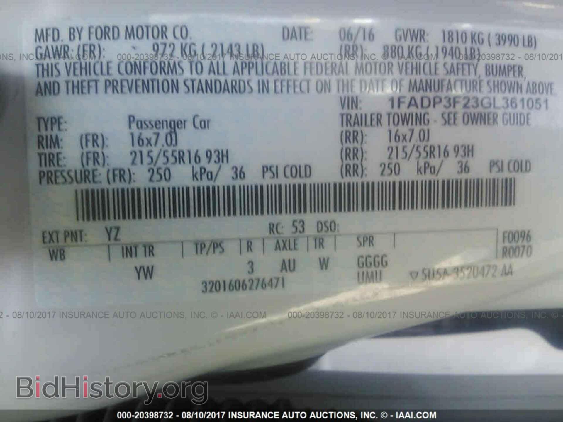 2016 Ford Focus - VIN: 1FADP3F23GL361051 - Photo 9