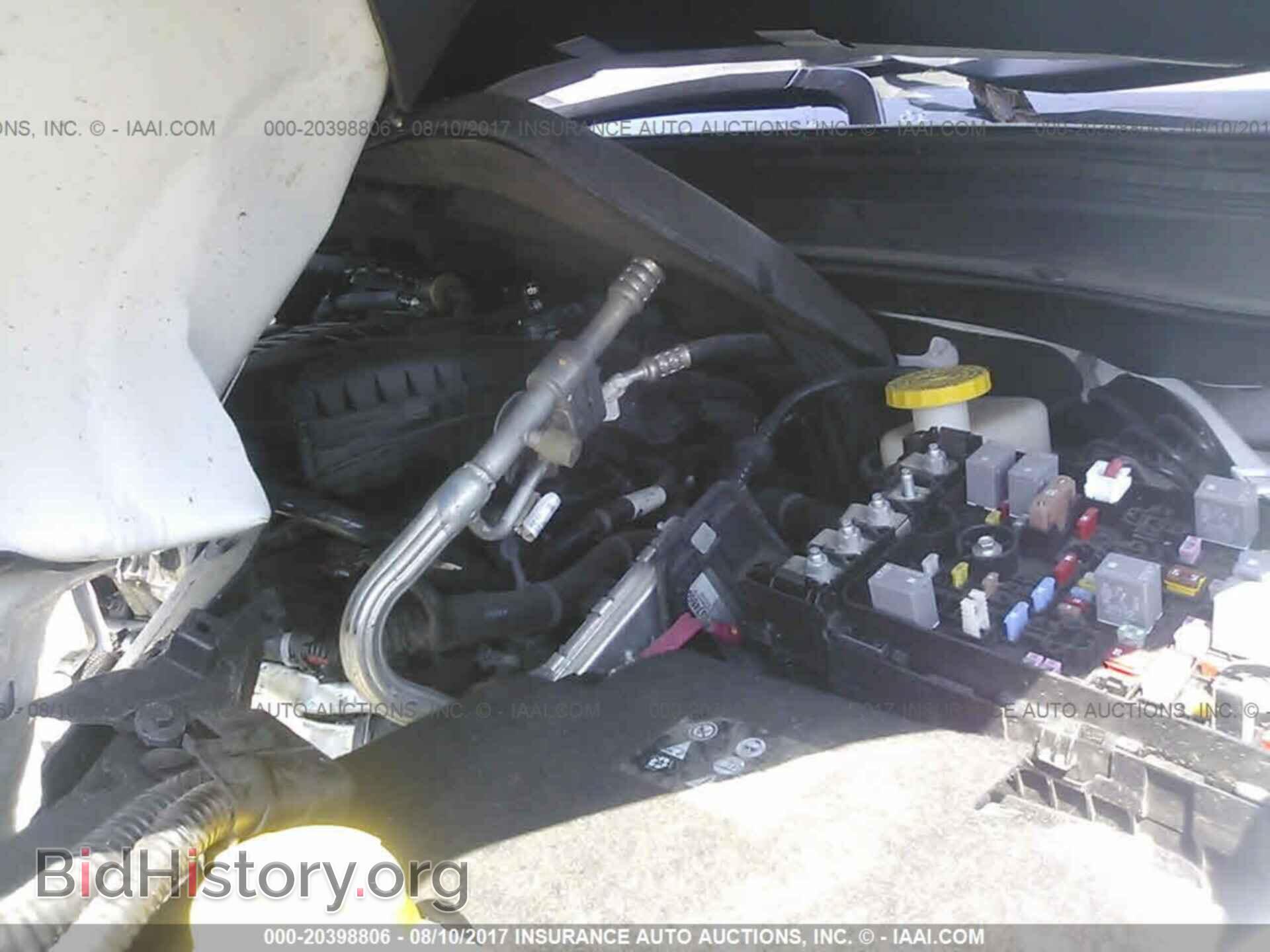 2014 Jeep Cherokee - VIN: 1C4PJMCS1EW242154 - Фото 10