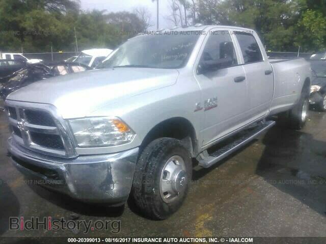 2017 Ram 3500 - VIN: 3C63RRGL2HG577103 - Фото 2