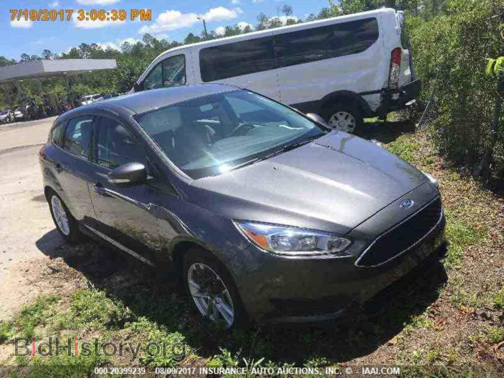 2017 Ford Focus - VIN: 1FADP3K29HL225627 - Photo 15