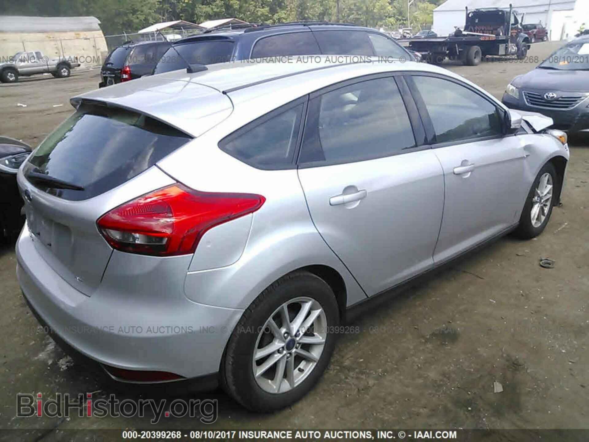 2016 Ford Focus - VIN: 1FADP3K24GL390015 - Фото 4
