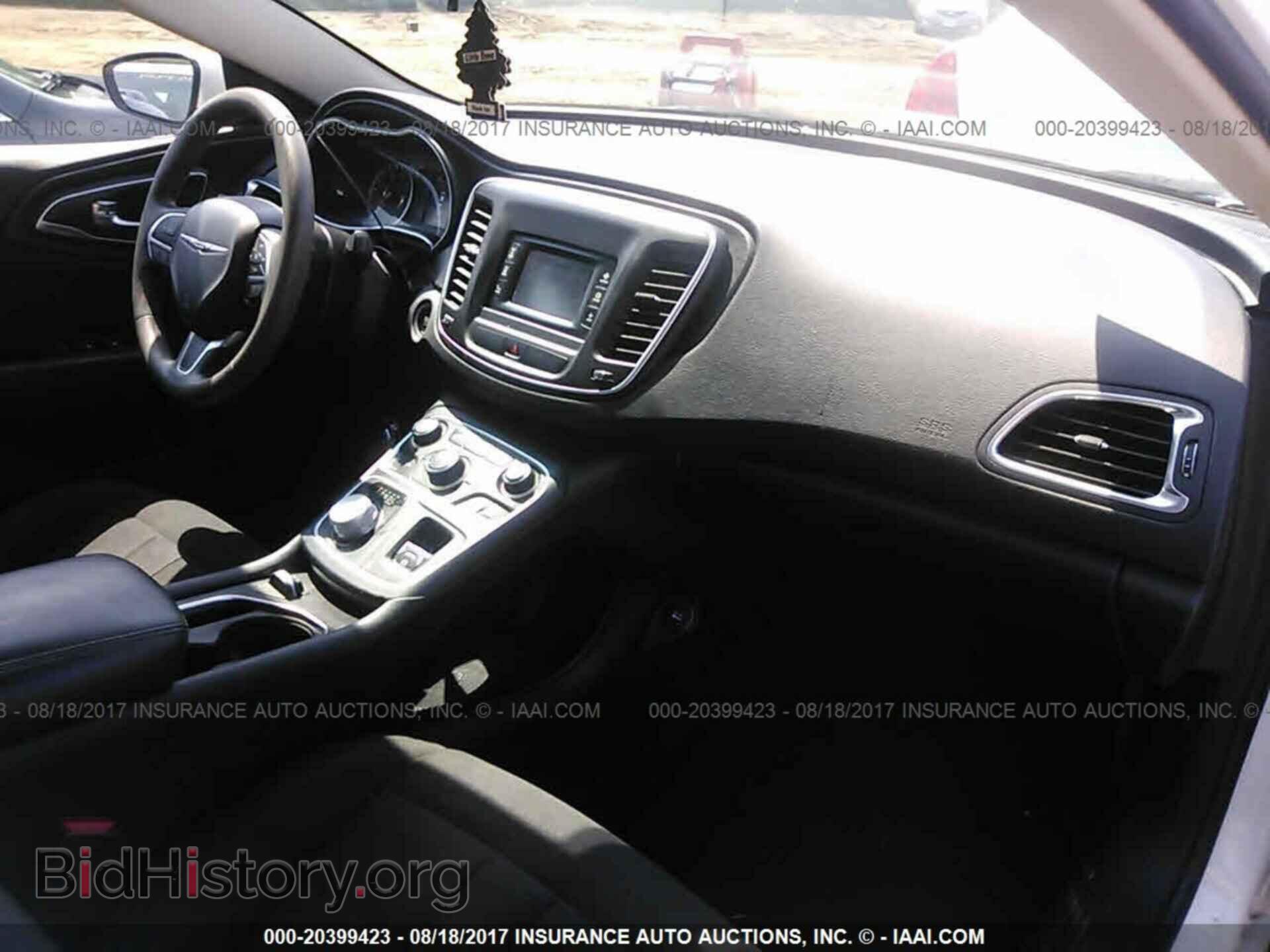 2015 Chrysler 200 - VIN: 1C3CCCABXFN574983 - Photo 5