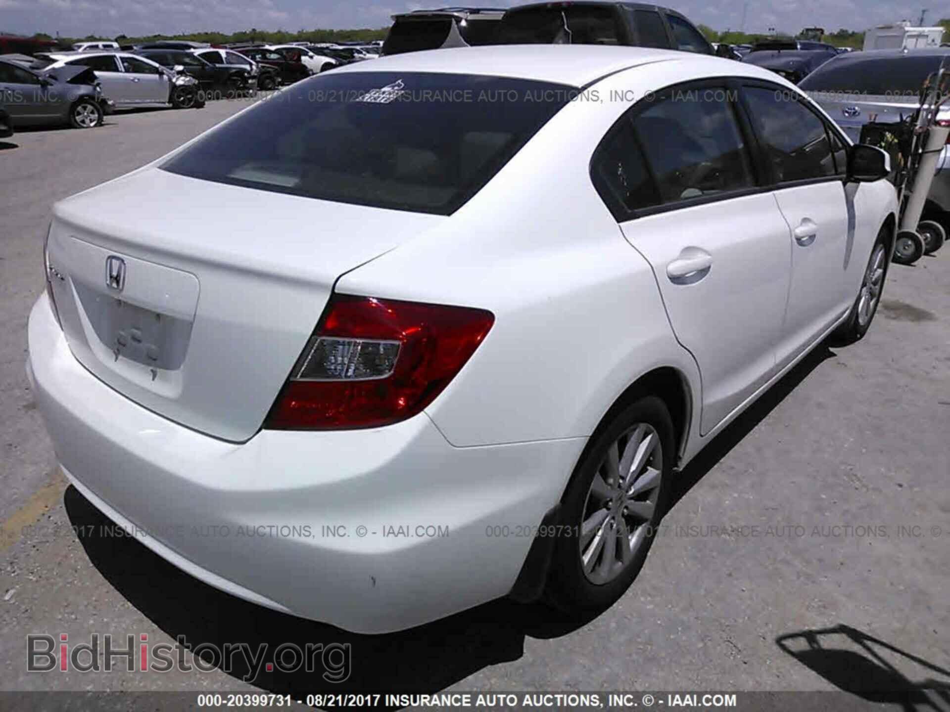 2012 Honda Civic - VIN: 2HGFB2F81CH313105 - Фото 4