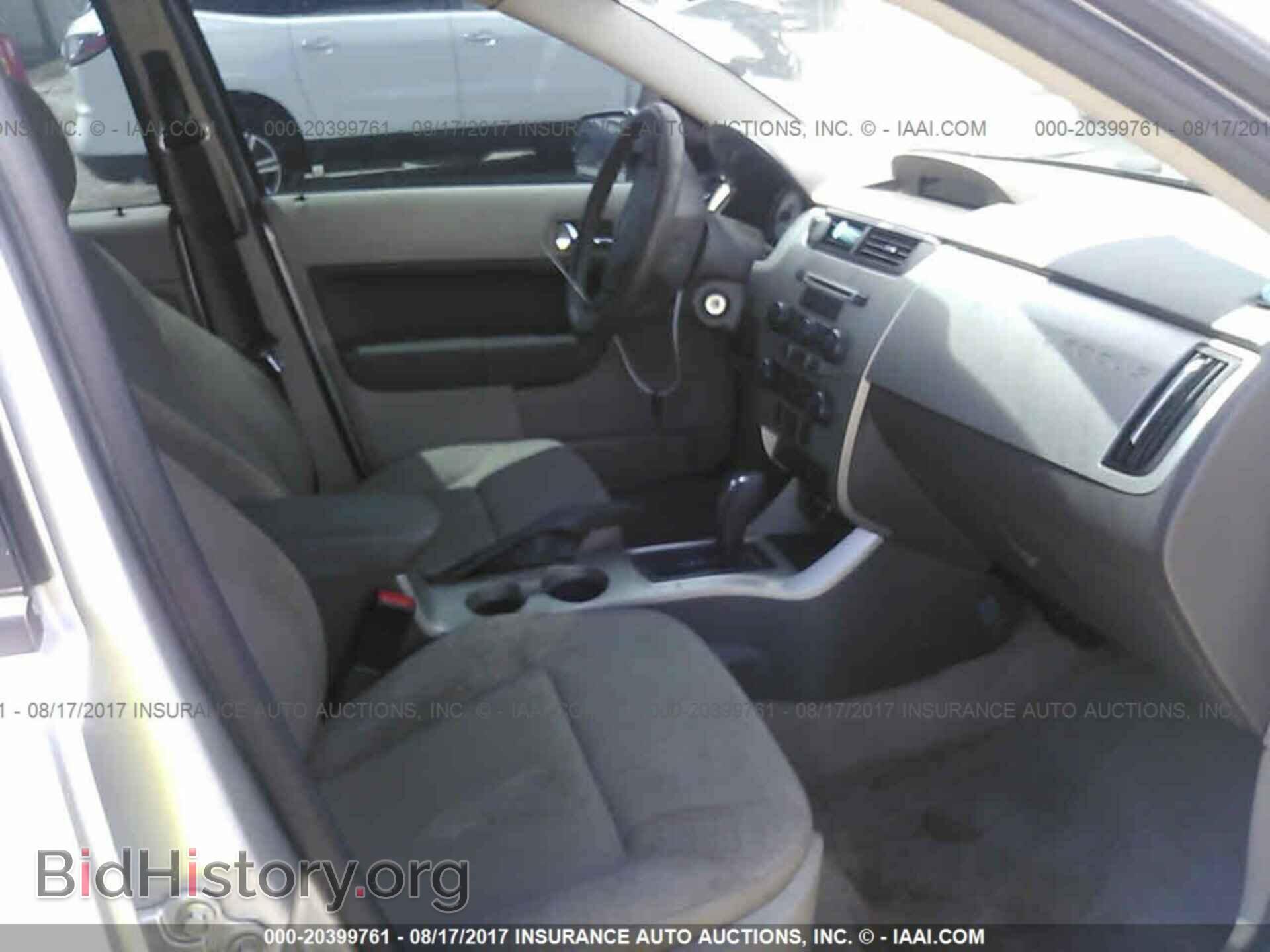 2011 Ford Focus - VIN: 1FAHP3GN1BW132692 - Фото 5