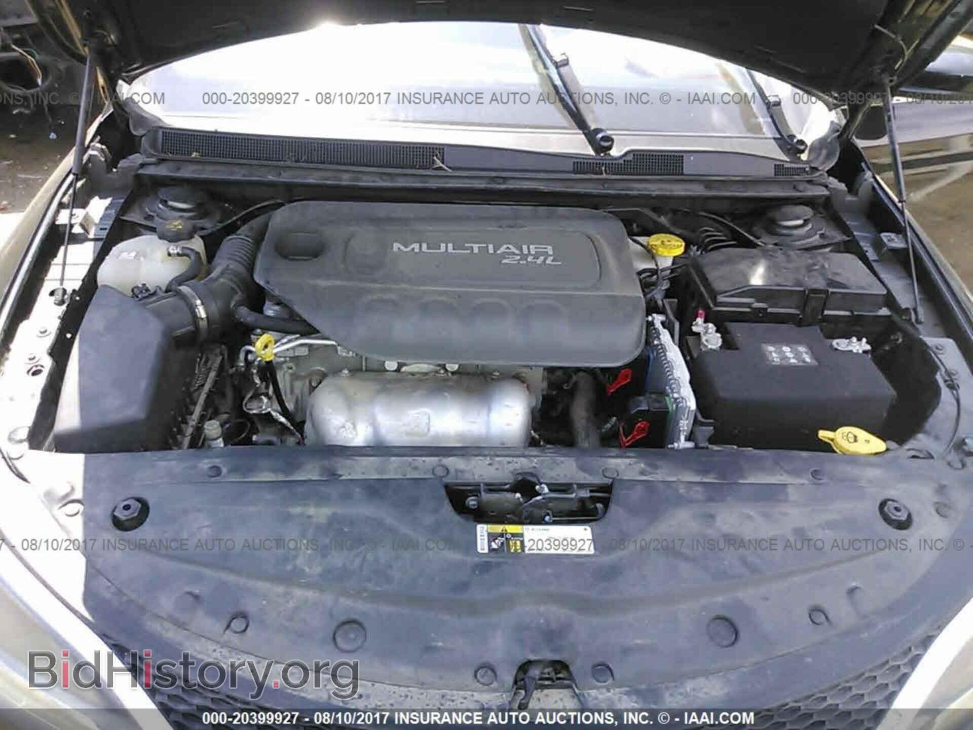 2016 Chrysler 200 - VIN: 1C3CCCABXGN126566 - Фото 10