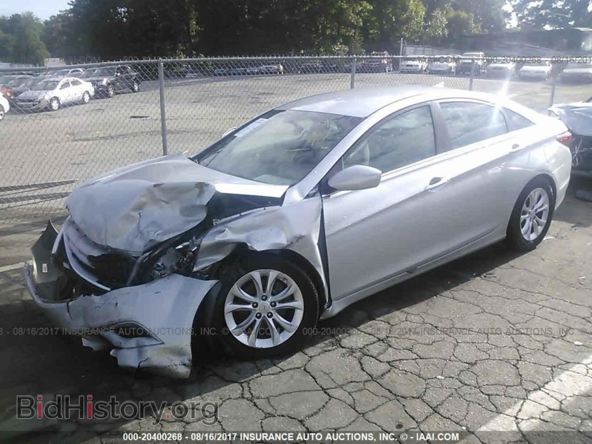 2012 Hyundai Sonata - VIN: 5NPEB4AC9CH379832 - Фото 2