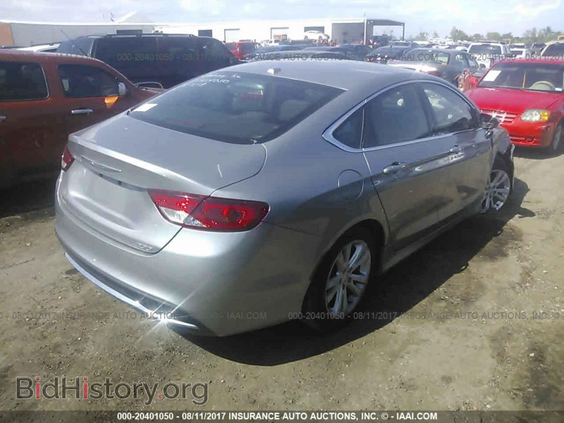 2015 Chrysler 200 - VIN: 1C3CCCAB4FN725784 - Photo 4