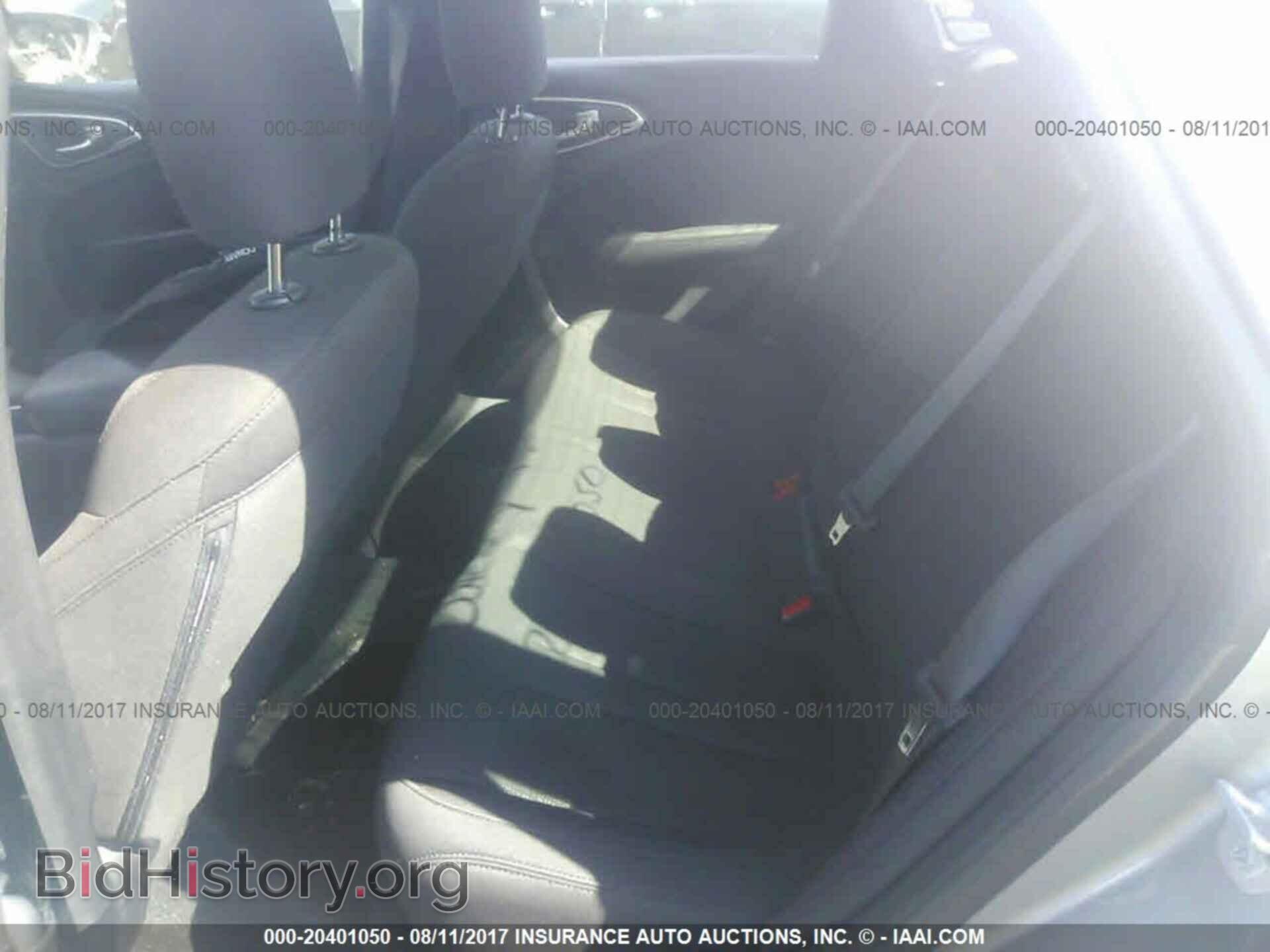 2015 Chrysler 200 - VIN: 1C3CCCAB4FN725784 - Photo 8