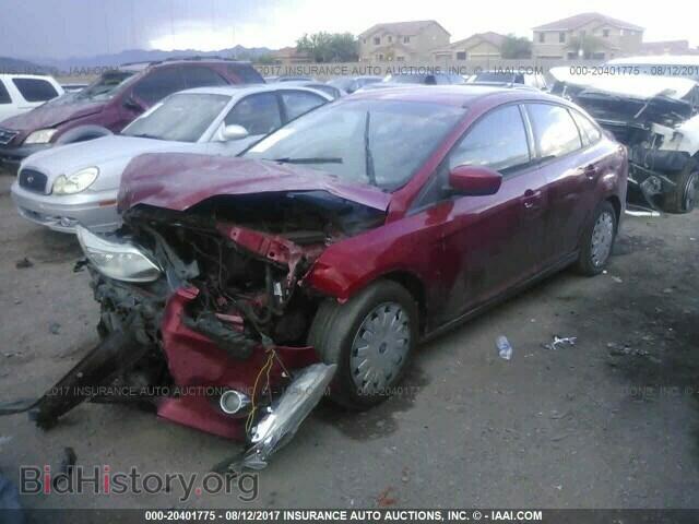 2012 Ford Focus - VIN: 1FAHP3F22CL279520 - Photo 2
