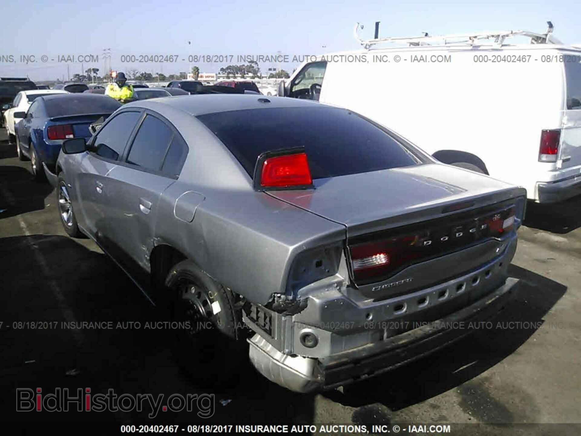 2013 Dodge Charger - VIN: 2C3CDXCT1DH717156 - Photo 3