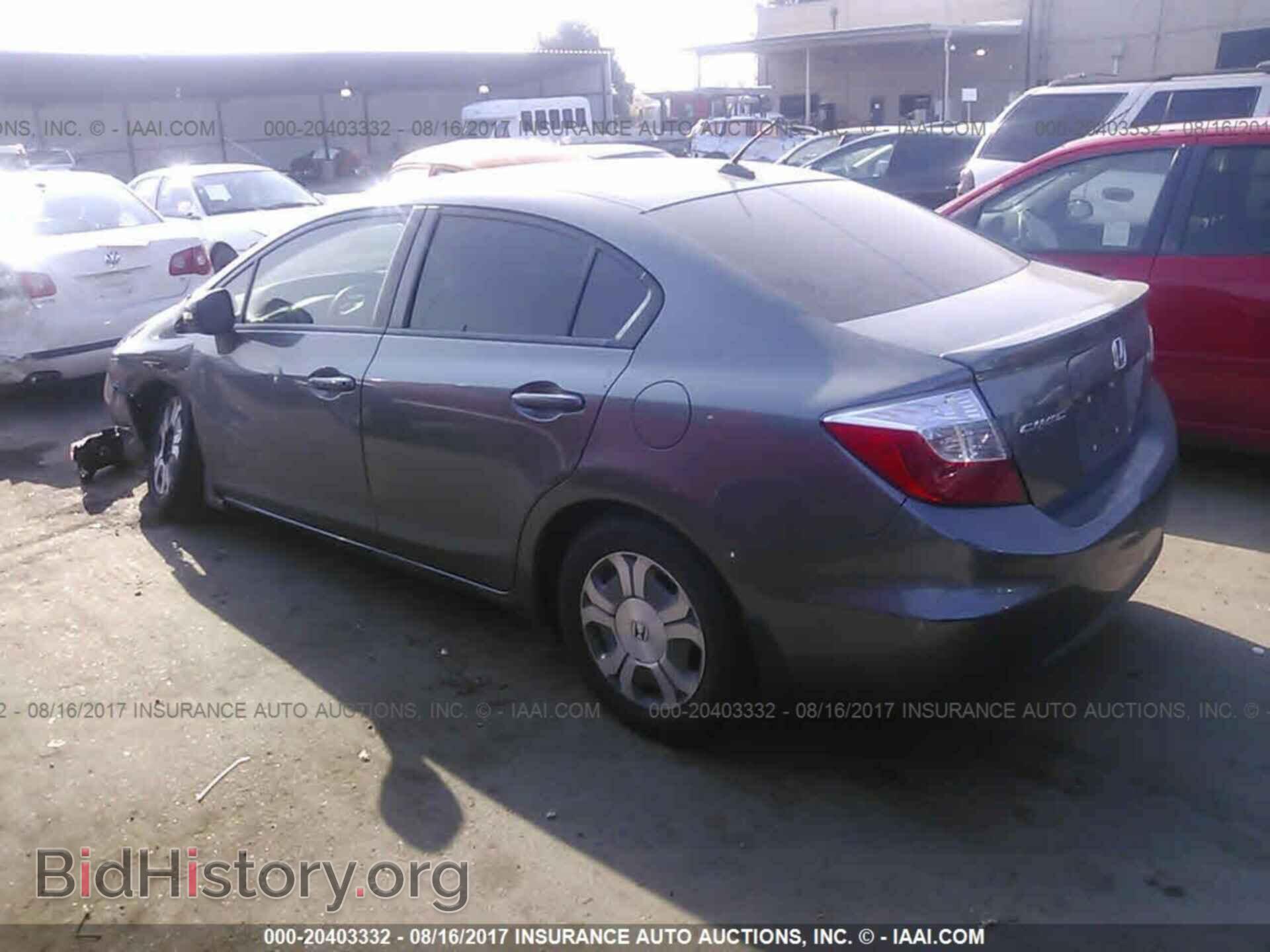 2012 Honda Civic - VIN: JHMFB4F24CS003012 - Photo 3