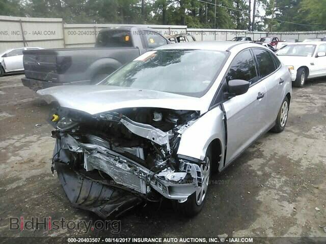 2017 Ford Focus - VIN: 1FADP3E21HL295683 - Photo 2