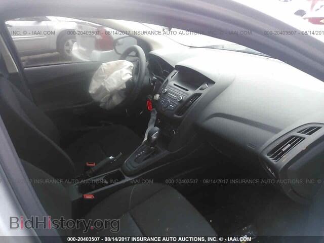 2017 Ford Focus - VIN: 1FADP3E21HL295683 - Photo 5
