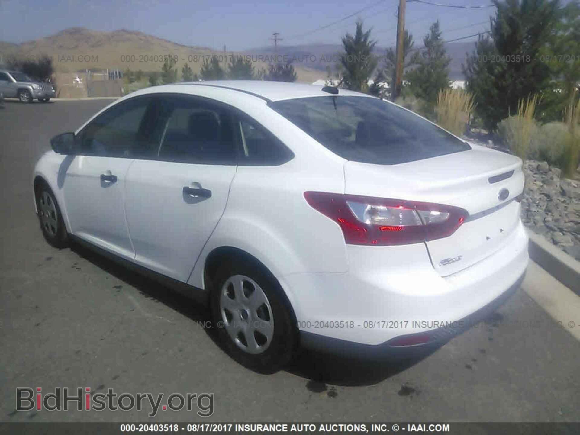 2012 Ford Focus - VIN: 1FAHP3E20CL314587 - Photo 3
