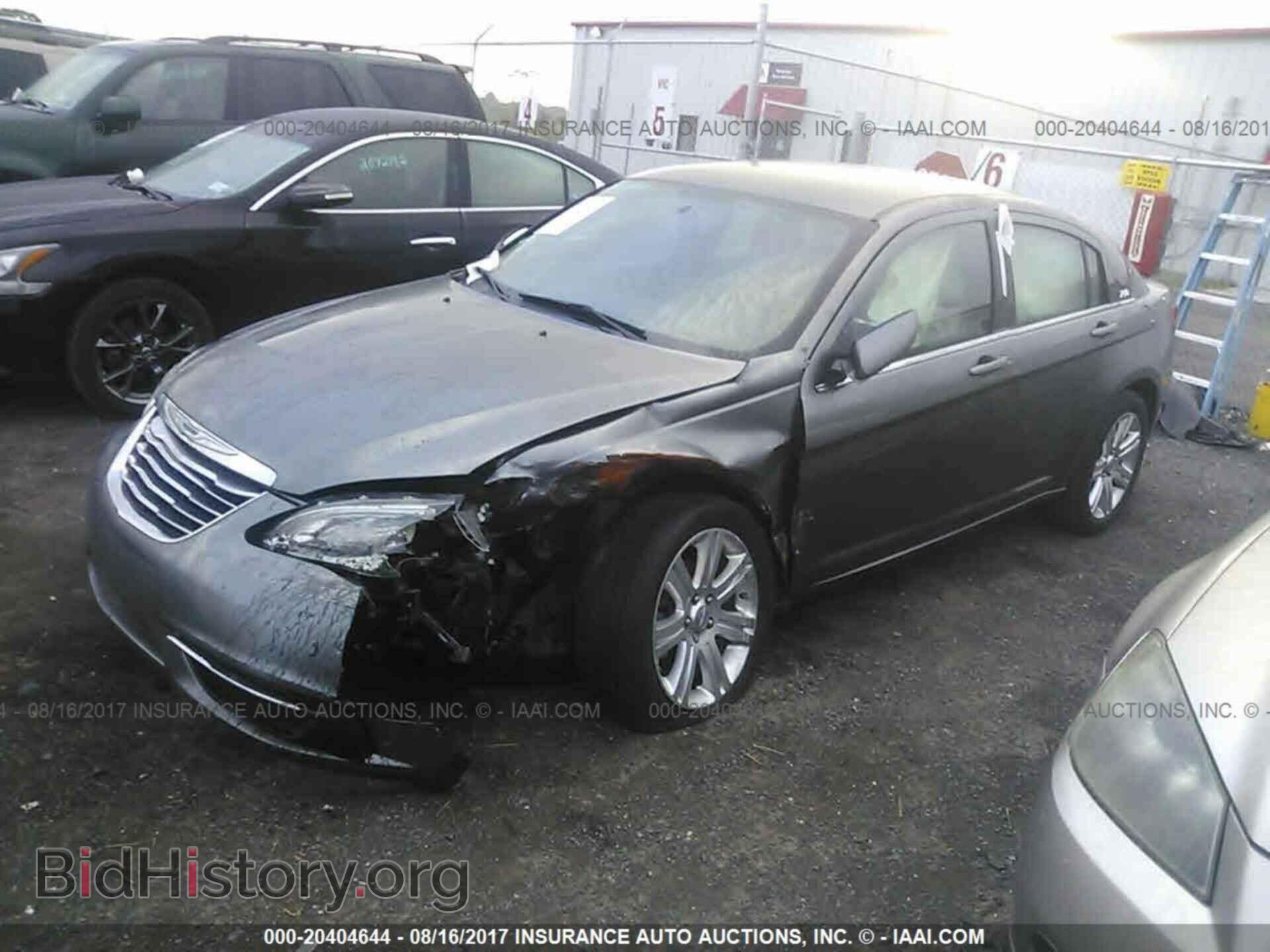 2013 Chrysler 200 - VIN: 1C3CCBBB3DN611670 - Photo 2