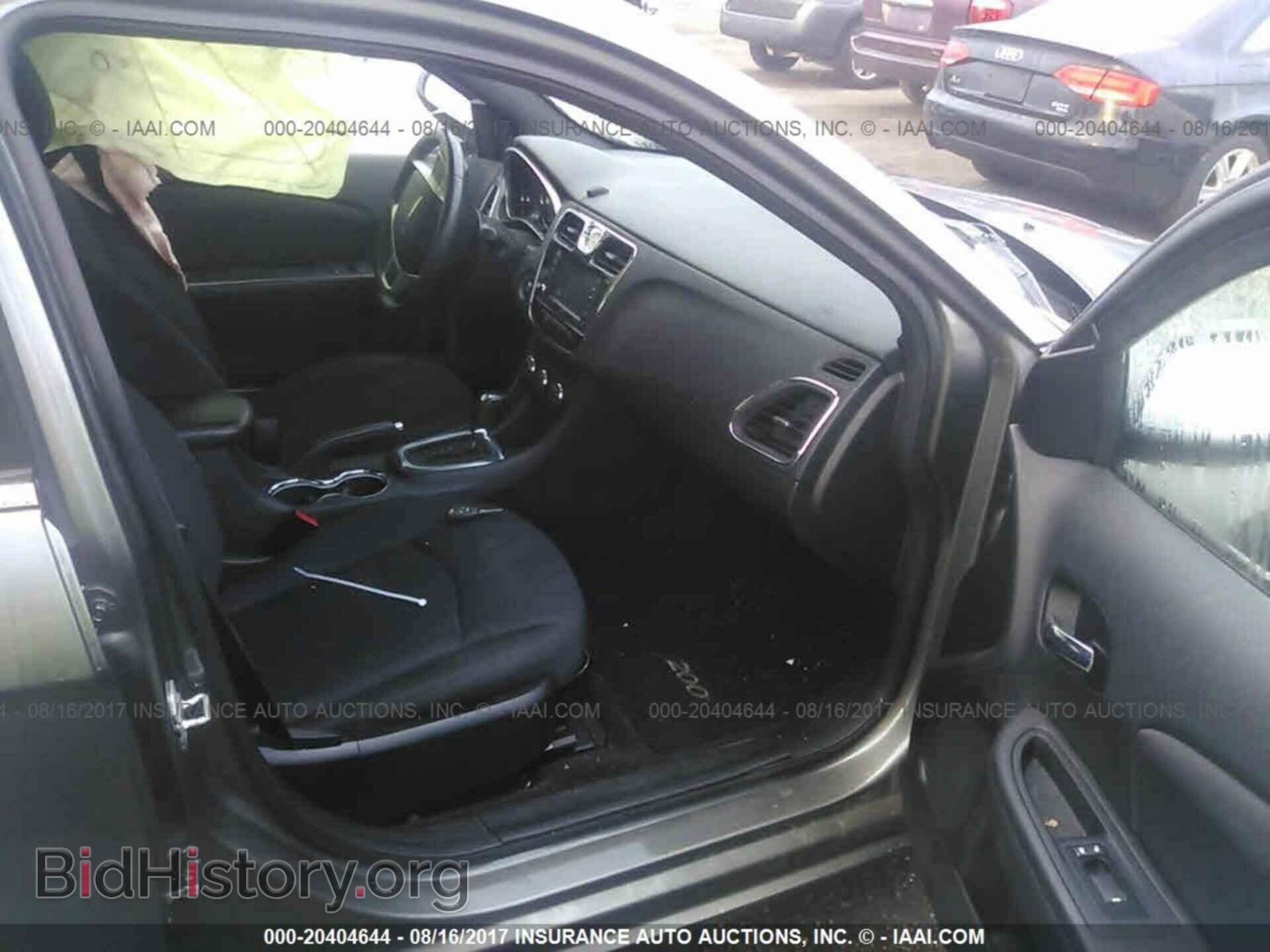 2013 Chrysler 200 - VIN: 1C3CCBBB3DN611670 - Photo 5