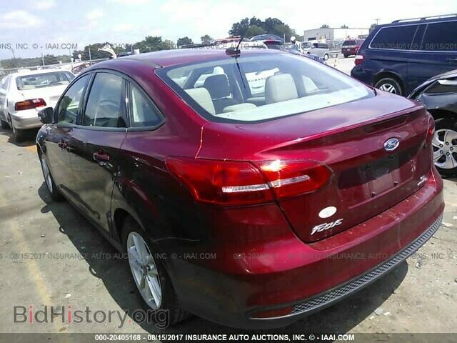 2015 Ford Focus - VIN: 1FADP3F23FL214758 - Photo 3