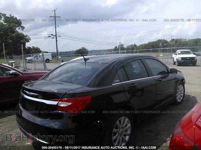 2014 Chrysler 200 - VIN: 1C3CCBBB8EN127673 - Photo 4