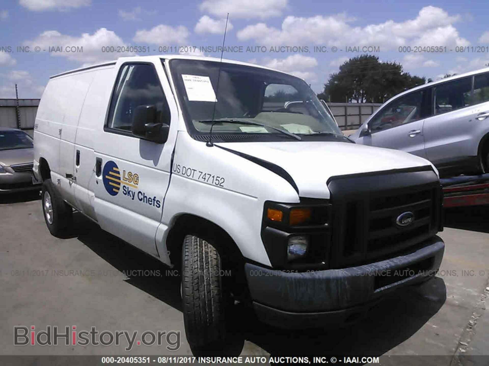 Photo 1FTNE2EW7BDB24696 - Ford Econoline 2011