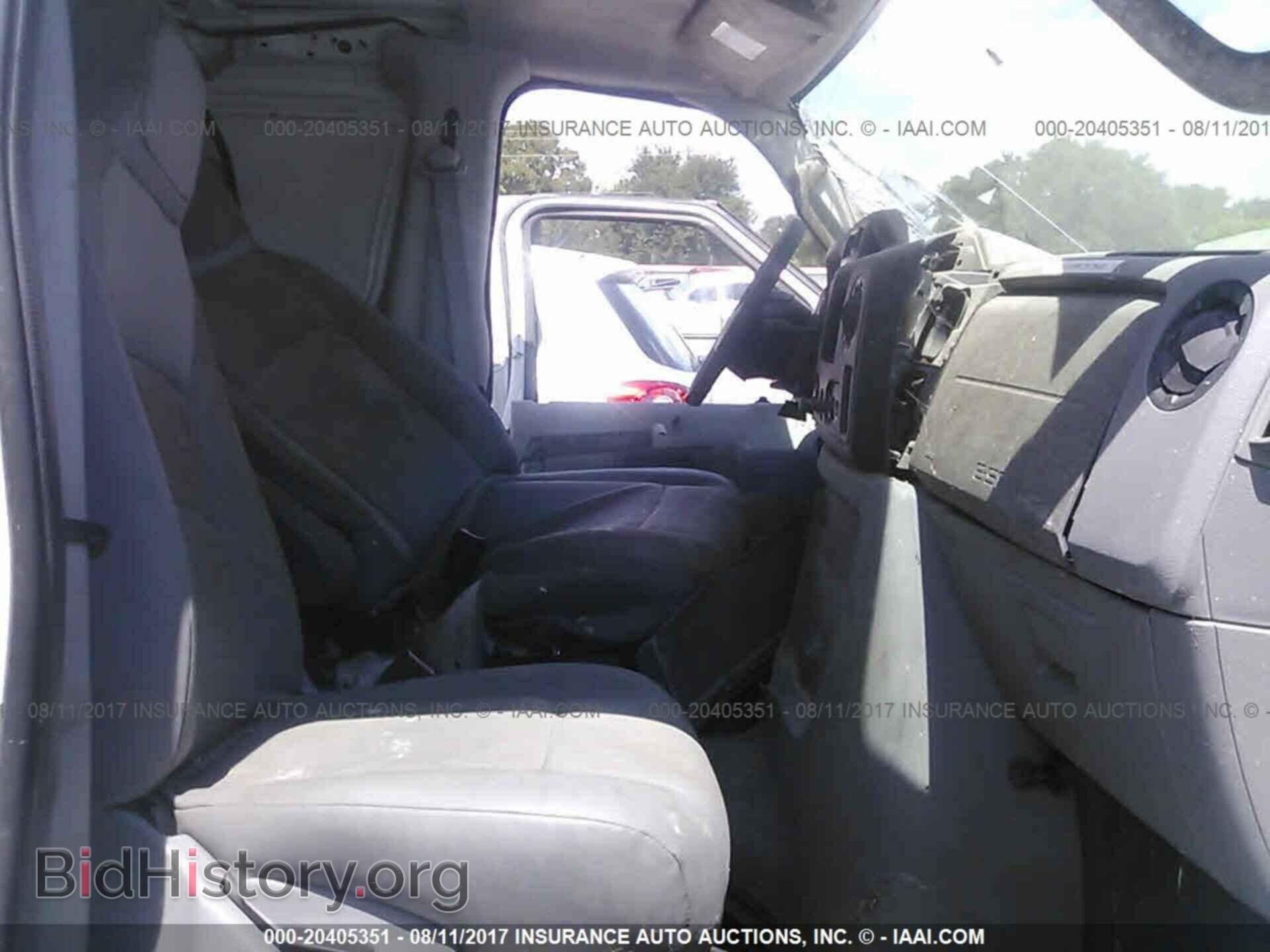 2011 Ford Econoline - VIN: 1FTNE2EW7BDB24696 - Photo 8