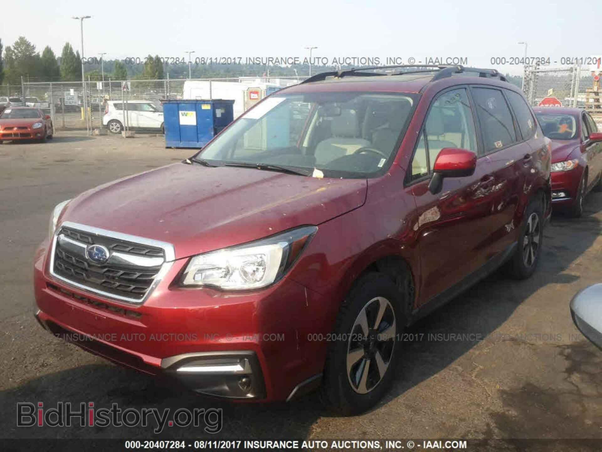 2017 Subaru Forester - VIN: JF2SJAEC3HH801244 - Фото 2