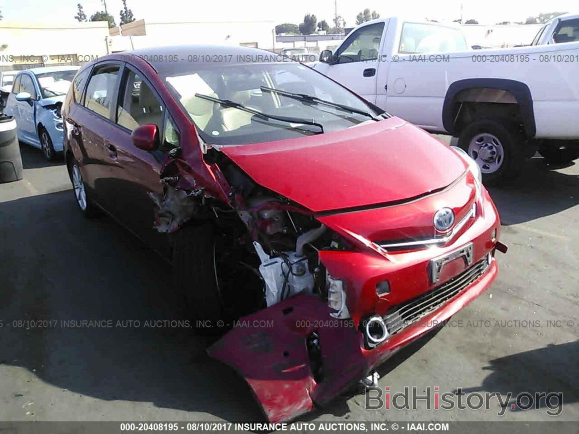 Photo JTDZN3EU2C3136221 - Toyota Prius v 2012